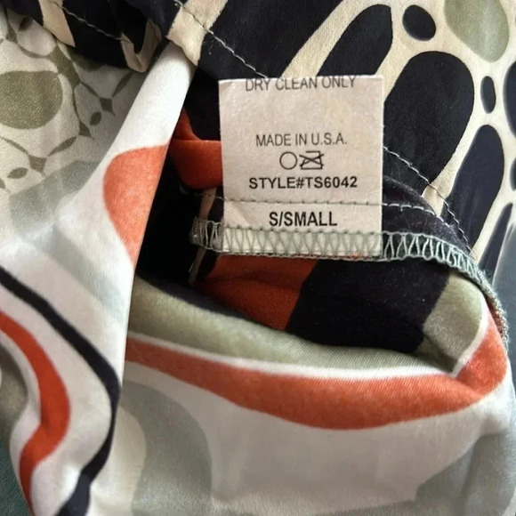 100% Silk Multi Color Geo Print Top Sz S 3/4 Sleeve - Picture 6 of 7
